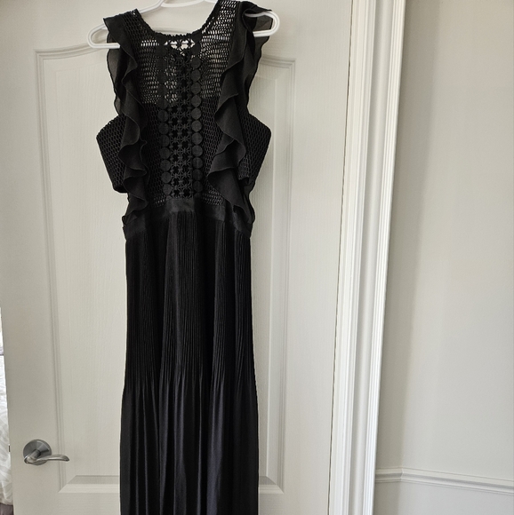 Dress - Picture 1 of 2